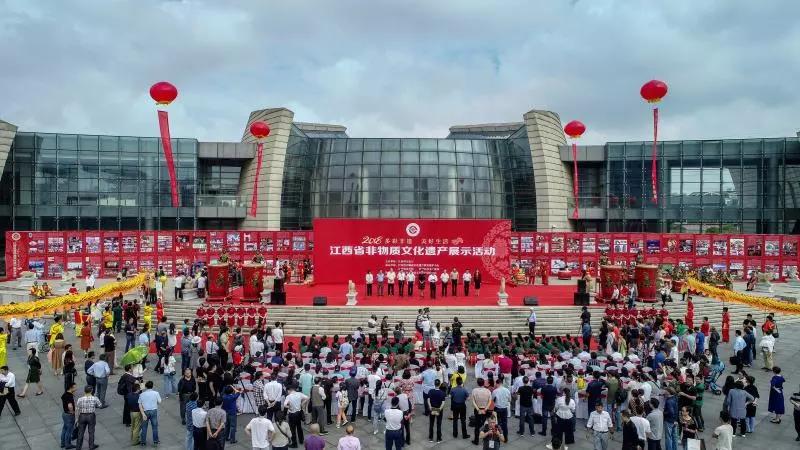 ����ʷ��� �������������ʡ�������Ļ��Ų�չʾ...